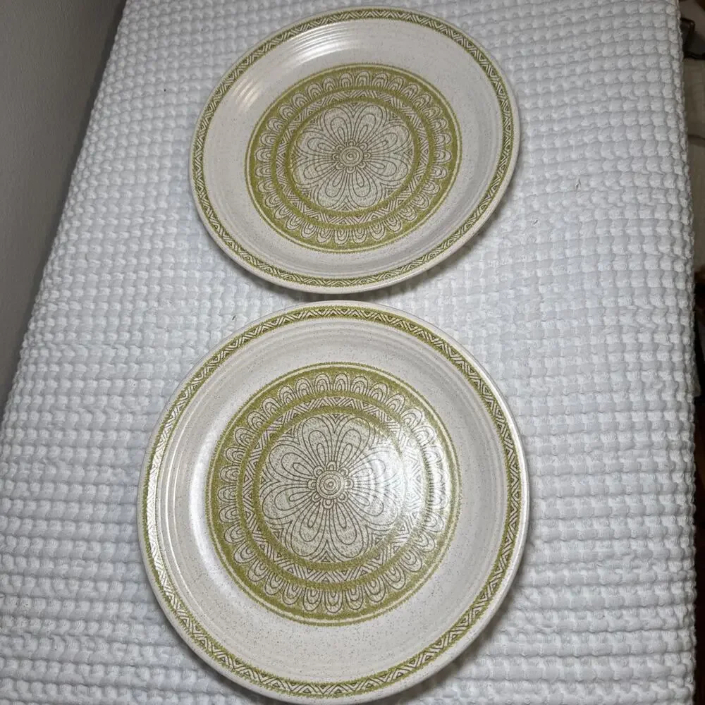 Franciscan USA 8.25” Salad Plates Set 2 Green Geometric Medallion MCM Vintage